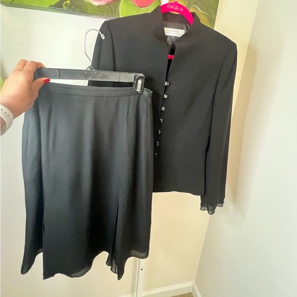 Tahari Black Jacket with Chiffon & Skirt Set Size 6 - Picture 16 of 16